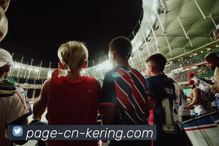 明伟